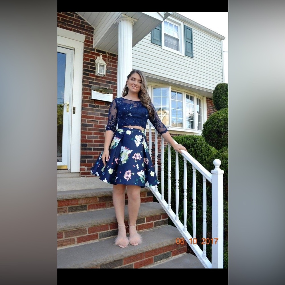 Prom or graduation 2 piece- Navy Sequin Top and Floral Skirt Set with peplum - Picture 11 of 12